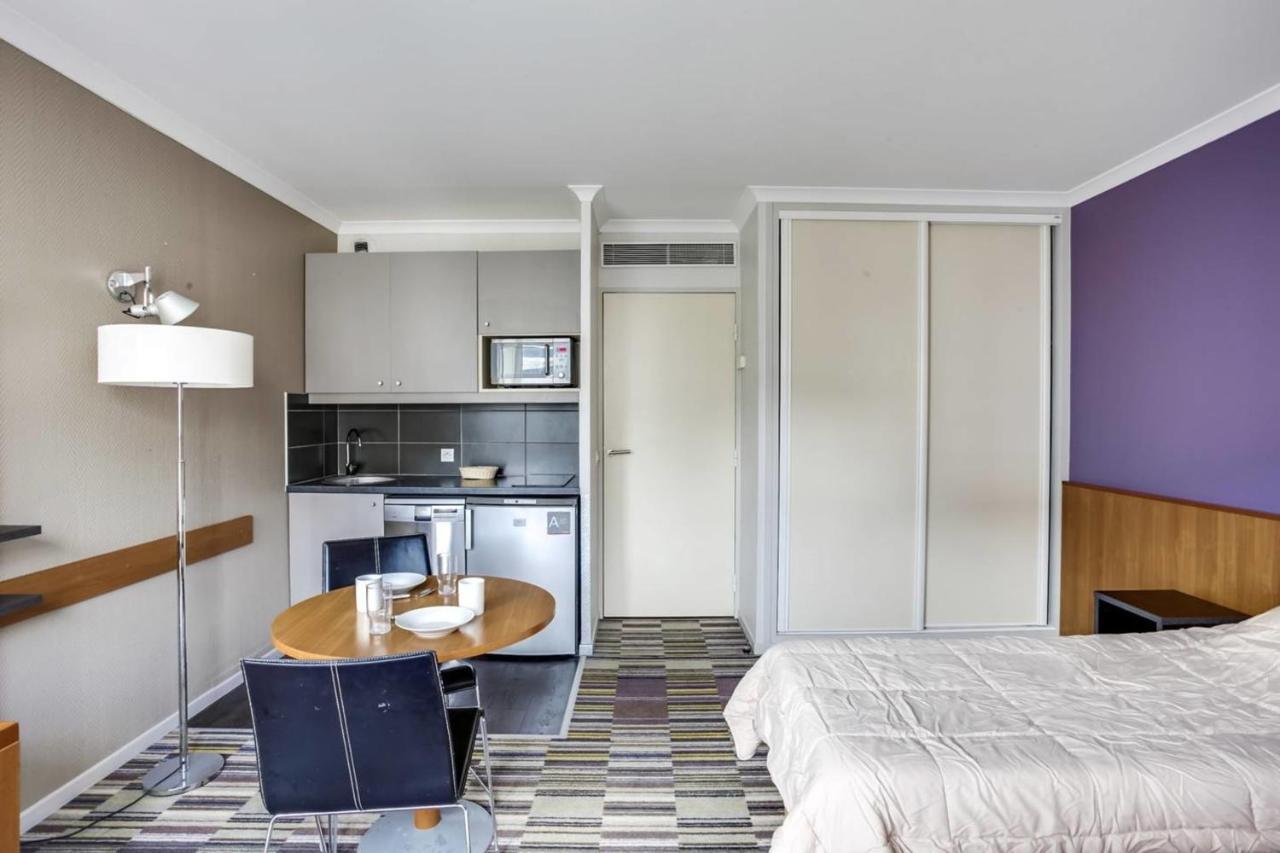 Guestready - Studio Cosy Pres Du Metro Issy-les-Moulineaux Zewnętrze zdjęcie