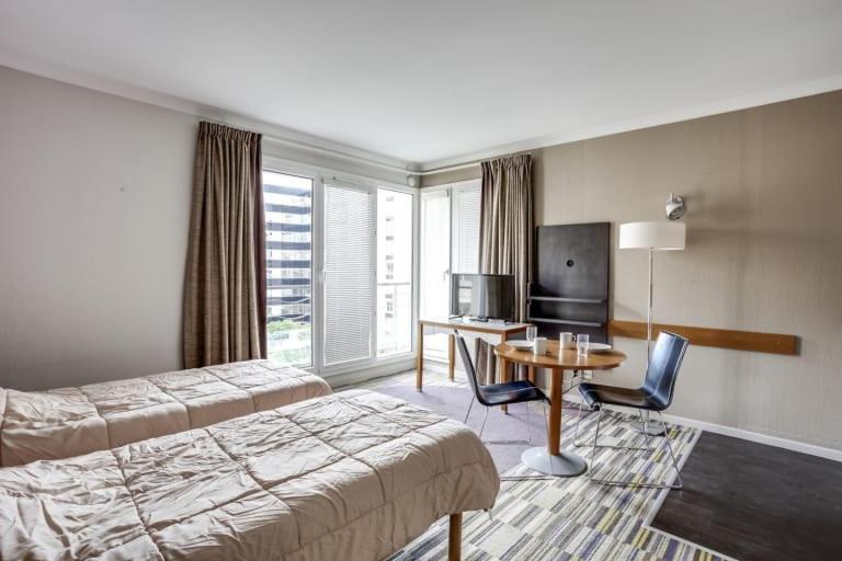 Guestready - Studio Cosy Pres Du Metro Issy-les-Moulineaux Zewnętrze zdjęcie
